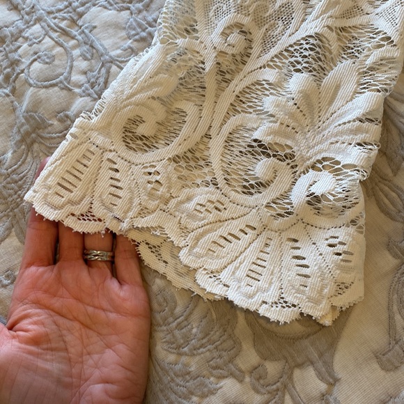 Maurices Lace Kimono- Small - Picture 2 of 5